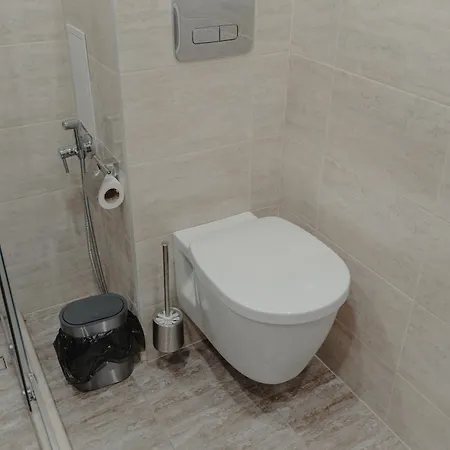 Apartment Hugo Warna